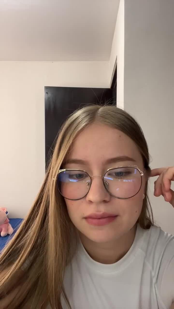 Profile Image for Karen💜🫧